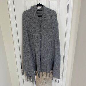 Gently Used - LulaRoe Mimi Sweater Wrap (OS)